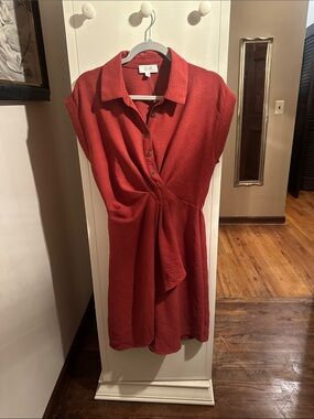 Gilli Brick Red Short-Sleeve Collared Knot-Front Tunic.